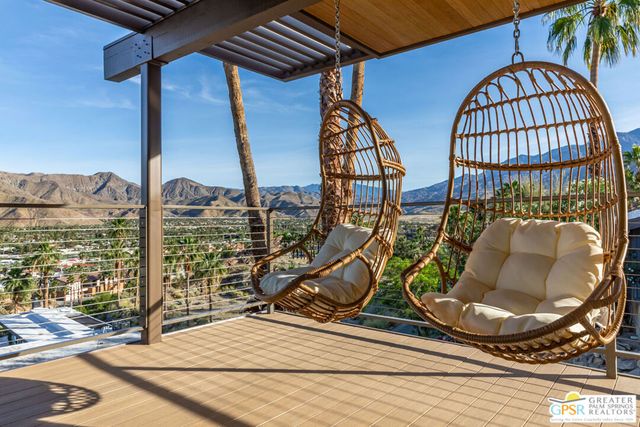 2425 Cahuilla Hills Drive, Palm Springs, CA 92264