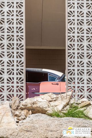 2425 Cahuilla Hills Drive, Palm Springs, CA 92264