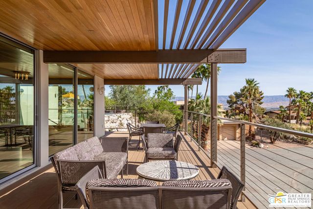 2425 Cahuilla Hills Drive, Palm Springs, CA 92264