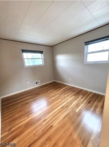 258 N Gaston Ave, Somerville Boro, NJ 08876