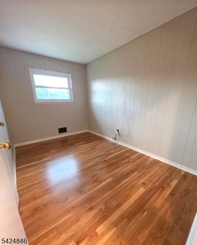 258 N Gaston Ave, Somerville Boro, NJ 08876