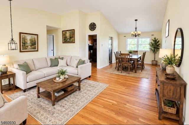 258 N Gaston Ave, Somerville Boro, NJ 08876