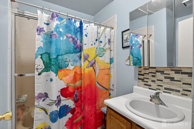 2704 Jesse Way, Piscataway, NJ 08854