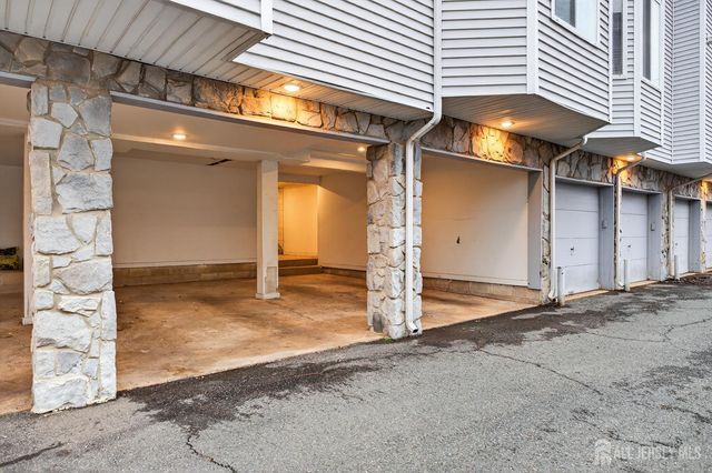 2704 Jesse Way, Piscataway, NJ 08854