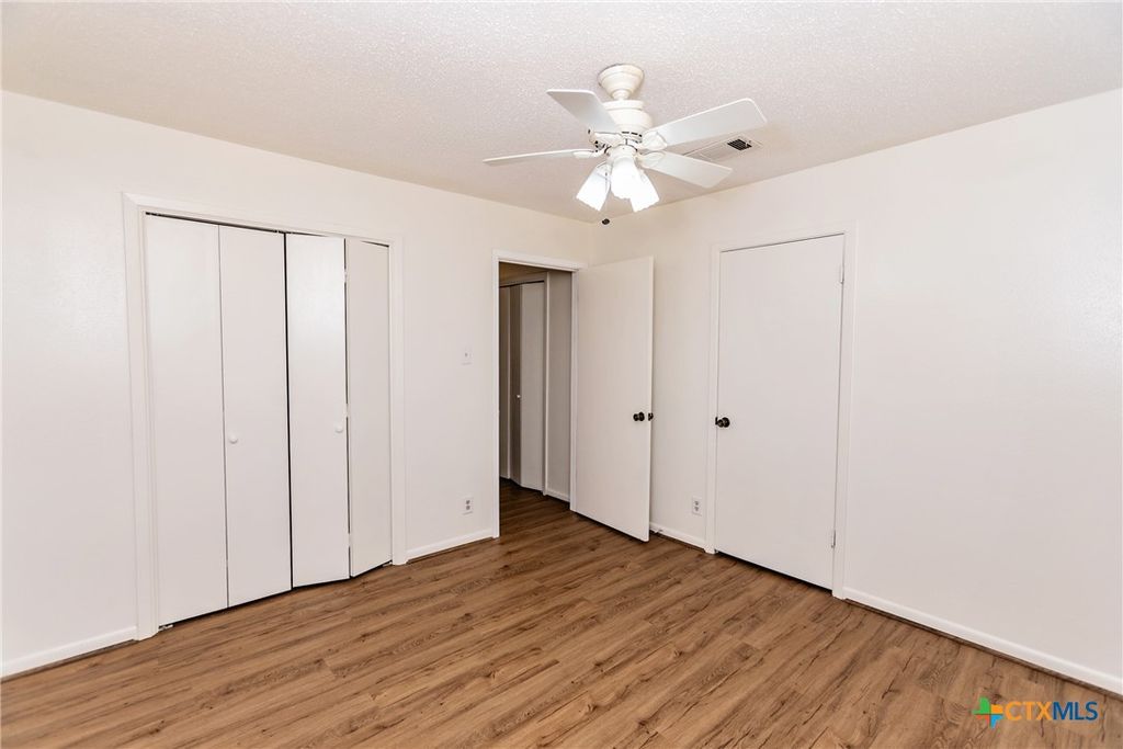 Image 19 of property listing at 3205 Pin Oak Drive, Temple, TX 76502