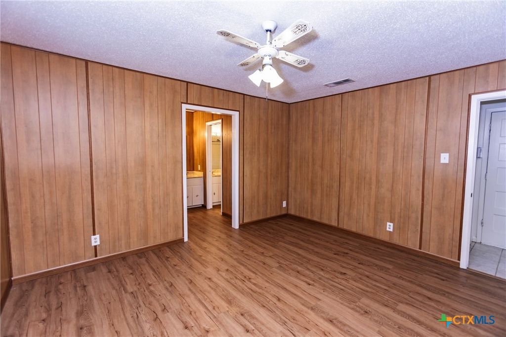 Image 30 of property listing at 3205 Pin Oak Drive, Temple, TX 76502