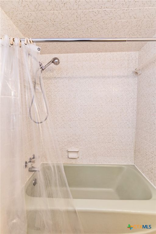 Image 35 of property listing at 3205 Pin Oak Drive, Temple, TX 76502