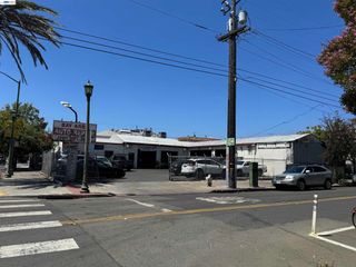550 E E 12th St, Oakland, CA 94606