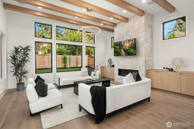 612 11th Avenue, Kirkland, WA 98033