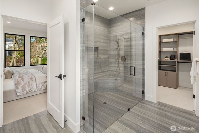 612 11th Avenue, Kirkland, WA 98033