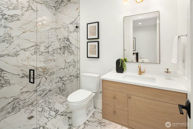 612 11th Avenue, Kirkland, WA 98033