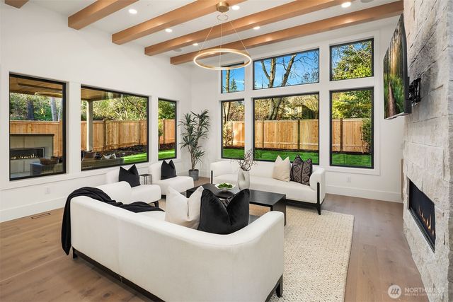 612 11th Avenue, Kirkland, WA 98033