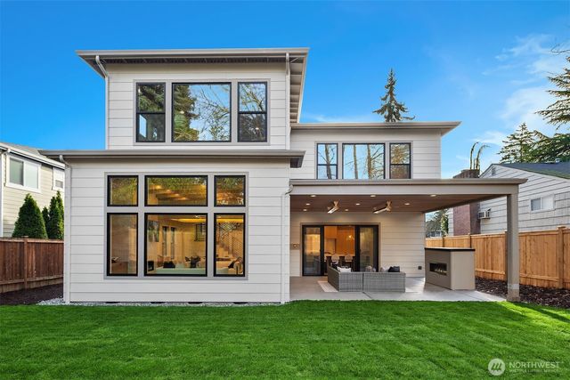 612 11th Avenue, Kirkland, WA 98033