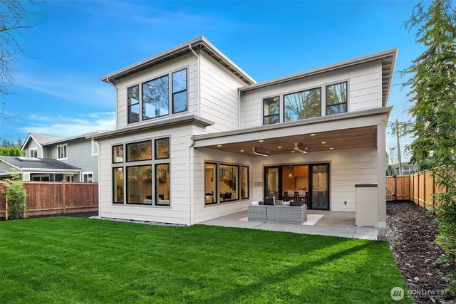 612 11th Avenue, Kirkland, WA 98033