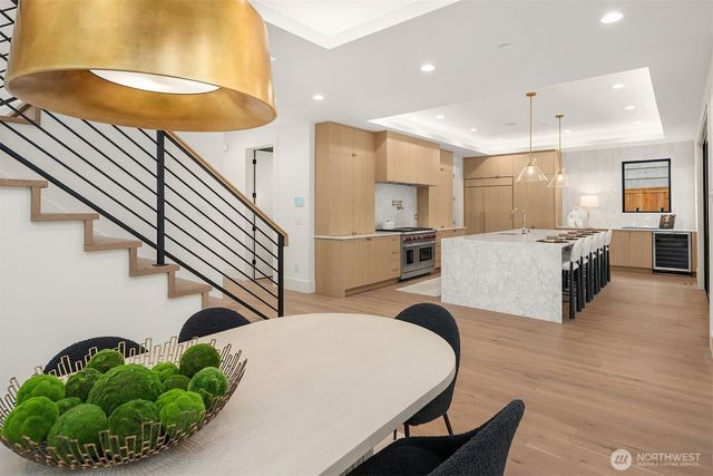 612 11th Avenue, Kirkland, WA 98033