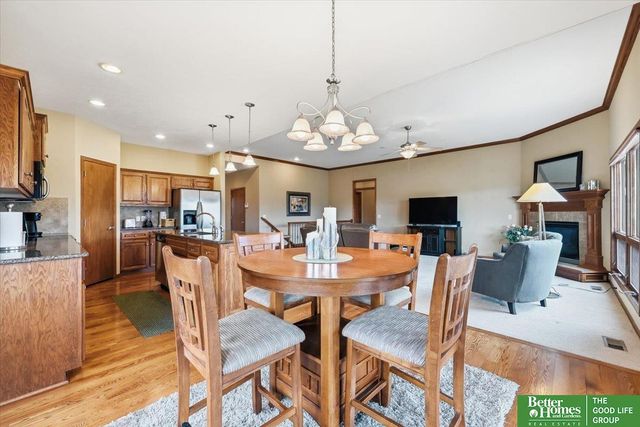 9924 Emiline Street, La Vista, NE 68128