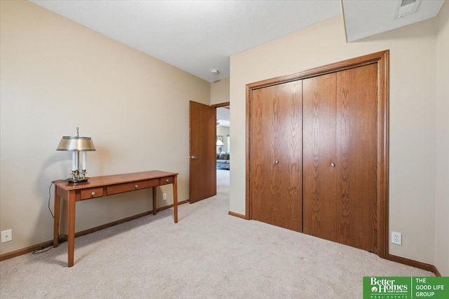 9924 Emiline Street, La Vista, NE 68128