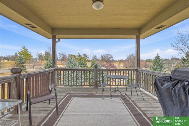 9924 Emiline Street, La Vista, NE 68128