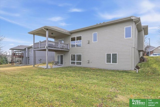 9924 Emiline Street, La Vista, NE 68128