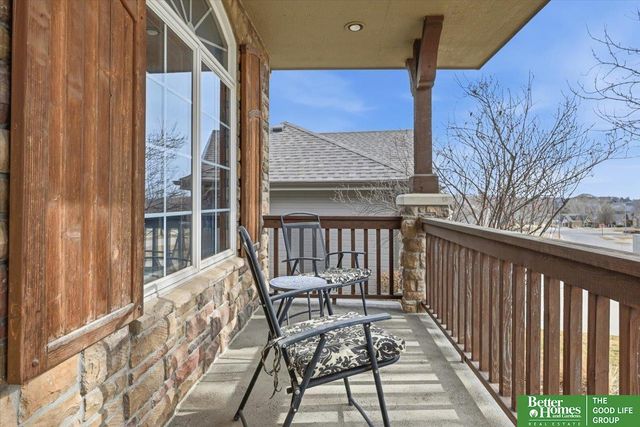 9924 Emiline Street, La Vista, NE 68128