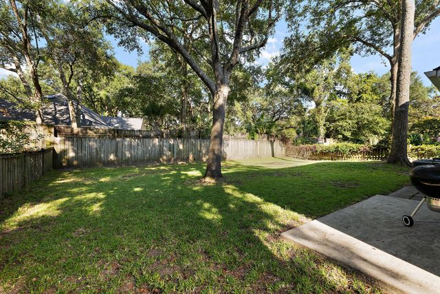 1379 Center Lake Drive, Mount Pleasant, SC 29464