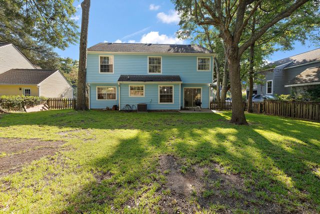 1379 Center Lake Drive, Mount Pleasant, SC 29464