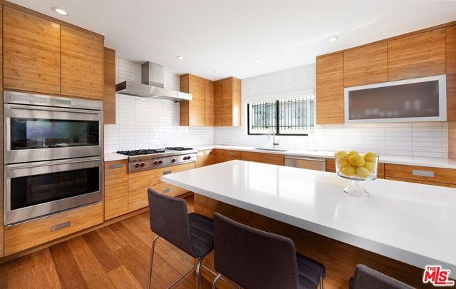 7826 W 80th Street, Playa Del Rey, CA 90293