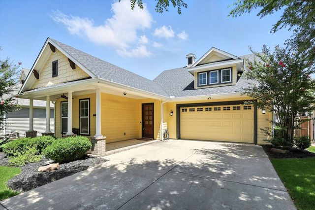 511 Village Way, Argyle, TX 76226