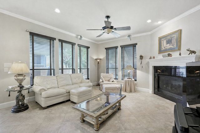 511 Village Way, Argyle, TX 76226