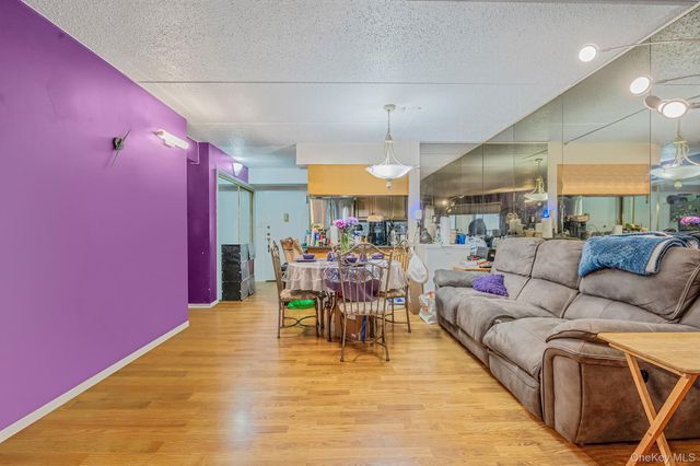 725 Miller Avenue 439, Freeport, NY 11520