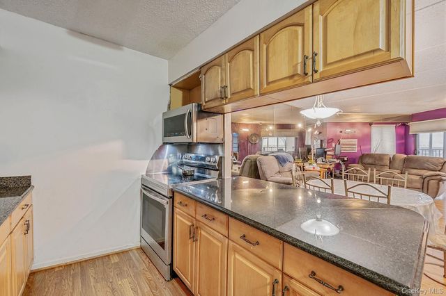 725 Miller Avenue 439, Freeport, NY 11520