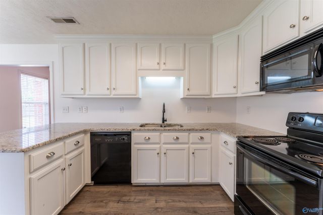 27657 Phillip Wagnon Drive, Athens, AL 35613