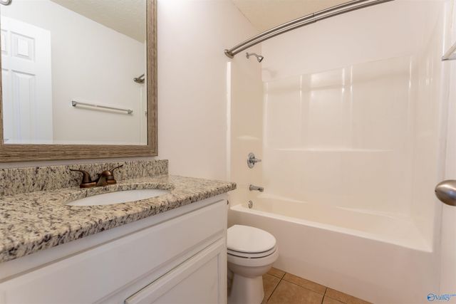 27657 Phillip Wagnon Drive, Athens, AL 35613