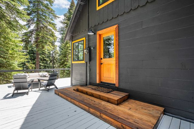 4269 Jeffrey Way, Carnelian Bay, CA 96140