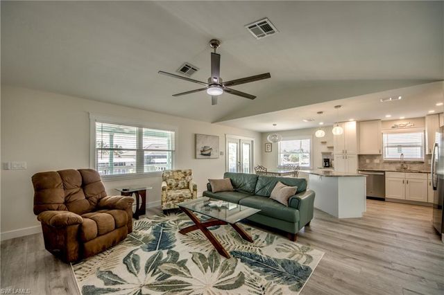 2360 Oleander ST, St. James City, FL 33956