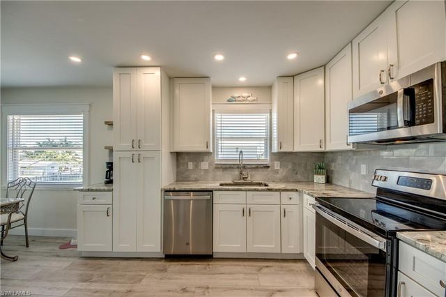 2360 Oleander ST, St. James City, FL 33956