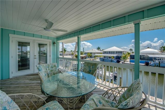 2360 Oleander ST, St. James City, FL 33956