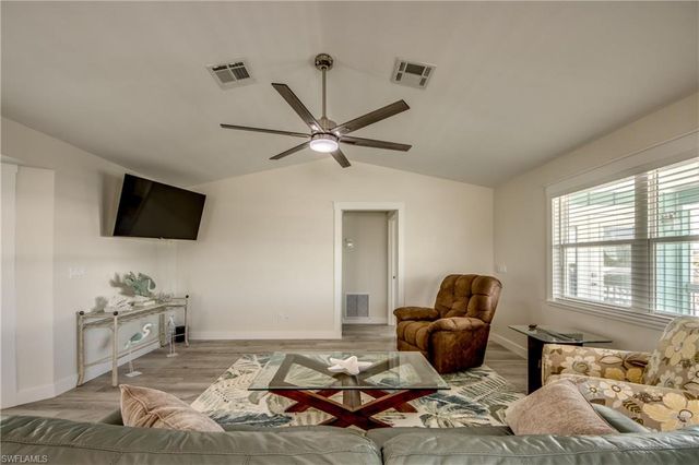 2360 Oleander ST, St. James City, FL 33956