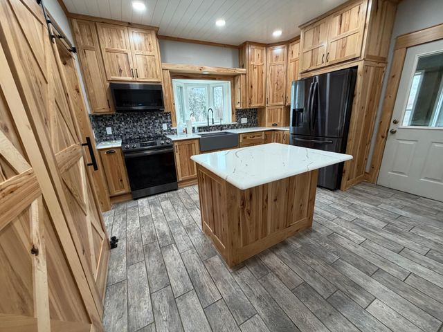 16604 750th Avenue, Albert Lea, MN 56007