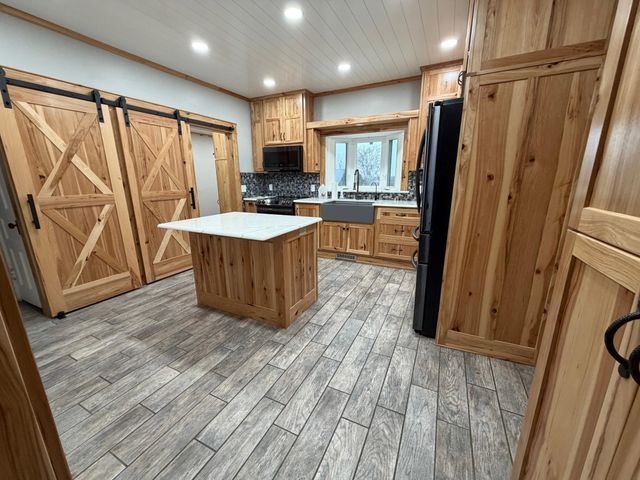 16604 750th Avenue, Albert Lea, MN 56007