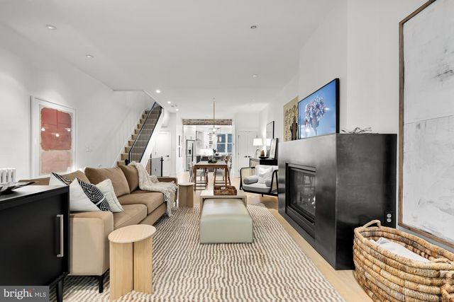 810 NORTH CAROLINA AVE SE, Washington, DC 20003