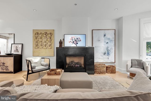 810 NORTH CAROLINA AVE SE, Washington, DC 20003