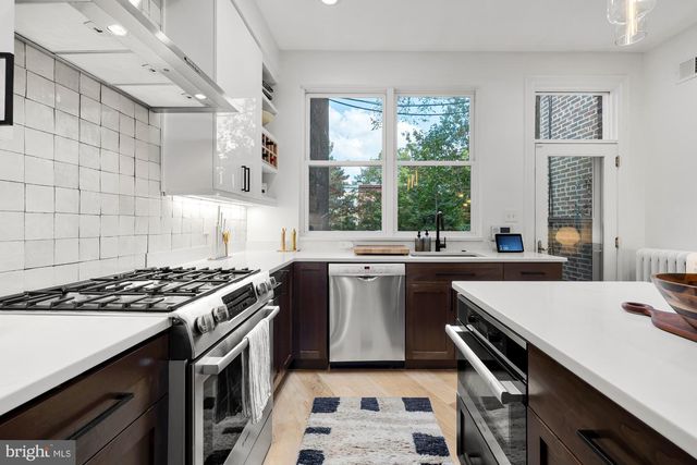 810 NORTH CAROLINA AVE SE, Washington, DC 20003