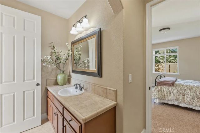 5673 N Sycamore, Fresno, CA 93723