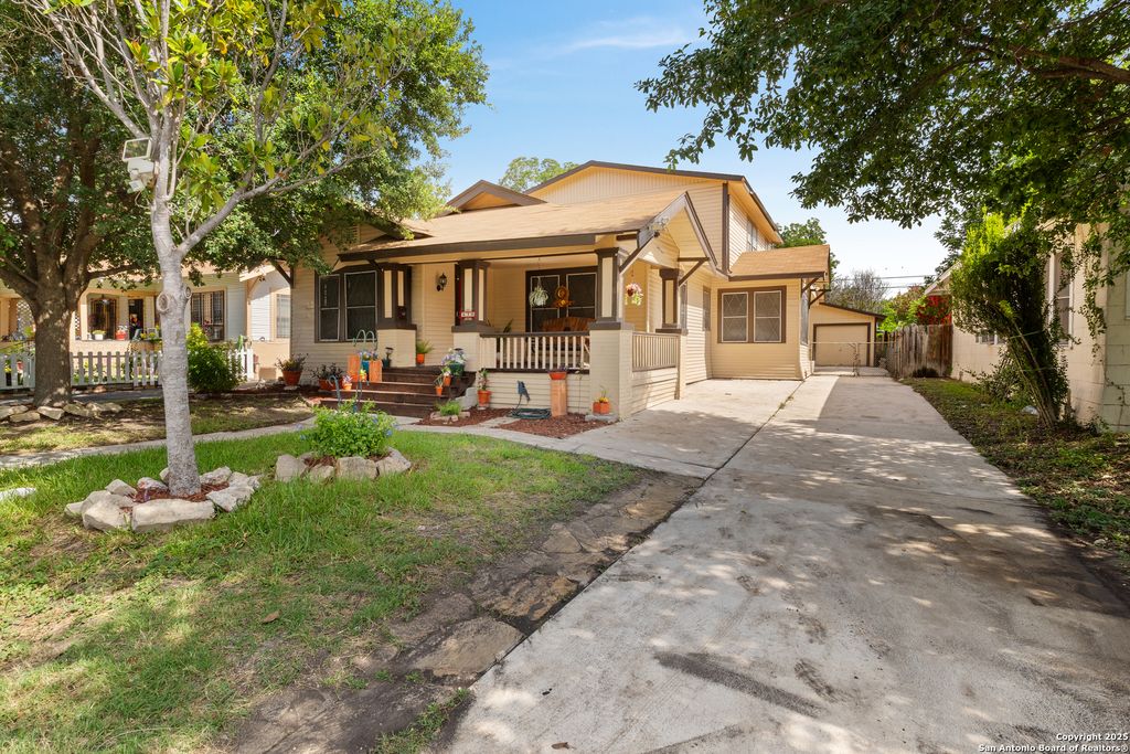 439 E French Pl, San Antonio, TX 78212