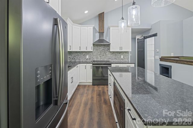 115 Pine Burr Drive, Purlear, NC 28665