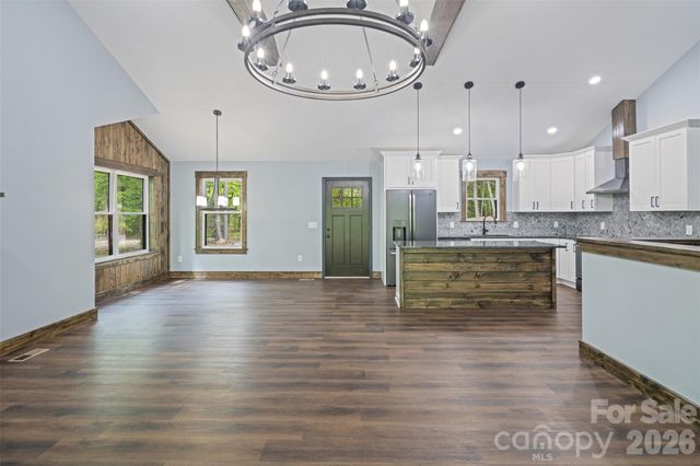 115 Pine Burr Drive, Purlear, NC 28665