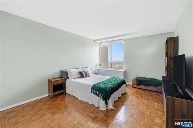 1 Horizon Drive 1209, Fort Lee, NJ 07024