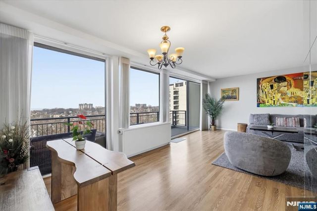 1 Horizon Drive 1209, Fort Lee, NJ 07024