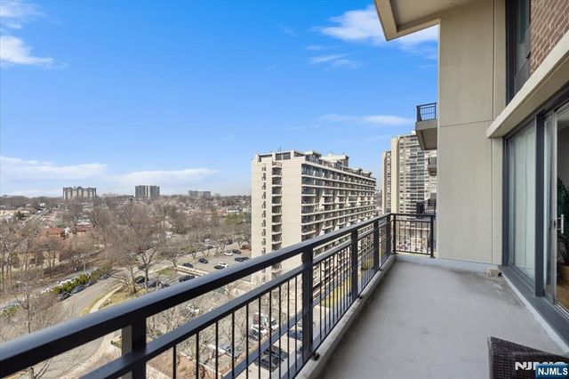 1 Horizon Drive 1209, Fort Lee, NJ 07024